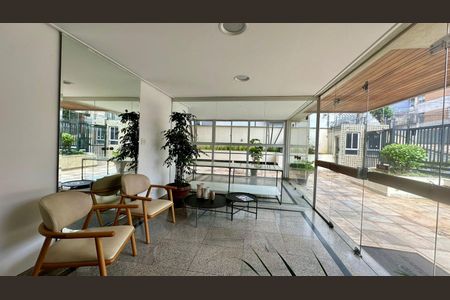 Apartamento à venda com 166m², 4 quartos e 2 vagasHall social 