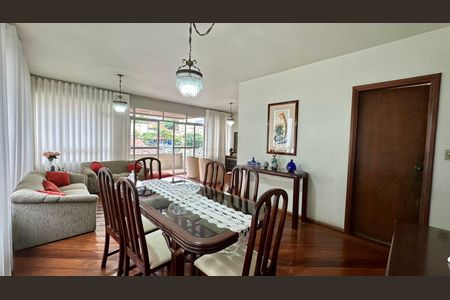 Apartamento à venda com 166m², 4 quartos e 2 vagasSala 