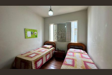 Apartamento à venda com 166m², 4 quartos e 2 vagasQuarto 