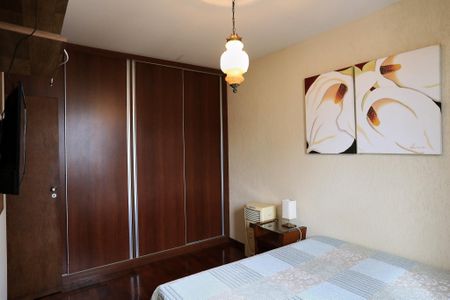 Apartamento à venda com 150m², 3 quartos e 2 vagas Apartamento à venda com 150m², 3 quartos e 2 vagasSuíte