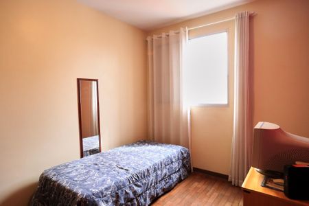 Quarto de apartamento à venda com 3 quartos, 150m² em Carmo, Belo Horizonte