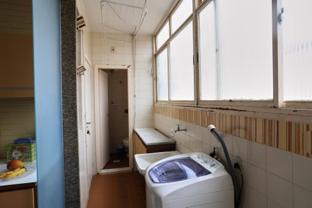 Apartamento à venda com 150m², 3 quartos e 2 vagas Apartamento à venda com 150m², 3 quartos e 2 vagasÁrea de Serviço