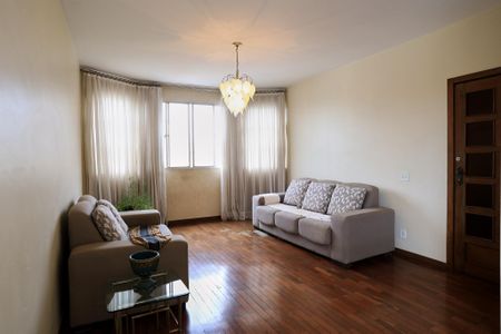 Sala de apartamento à venda com 3 quartos, 150m² em Carmo, Belo Horizonte
