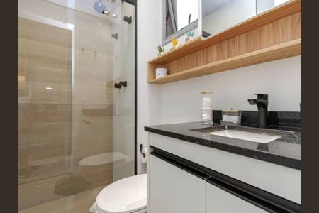 Banheiro de kitnet/studio à venda com 1 quarto, 25m² em Jardim das Acacias, São Paulo