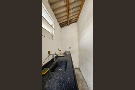 Casa à venda com 250m², 1 quarto e 5 vagas