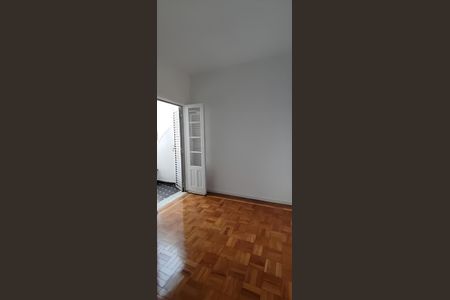 Sala de casa à venda com 3 quartos, 200m² em Cambuci, São Paulo