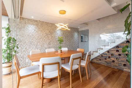 Sala de jantar de apartamento à venda com 4 quartos, 148m² em Jardim Peri Peri, São Paulo