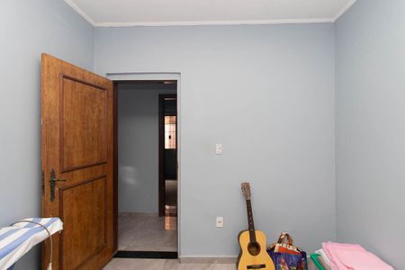 Casa à venda com 270m², 4 quartos e 6 vagas Casa à venda com 270m², 4 quartos e 6 vagasQuarto 1