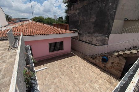 Casa à venda com 270m², 4 quartos e 6 vagas Casa à venda com 270m², 4 quartos e 6 vagasQuintal