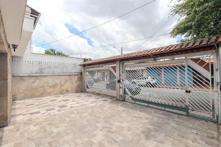 Casa à venda com 270m², 4 quartos e 6 vagas Casa à venda com 270m², 4 quartos e 6 vagasGaragem