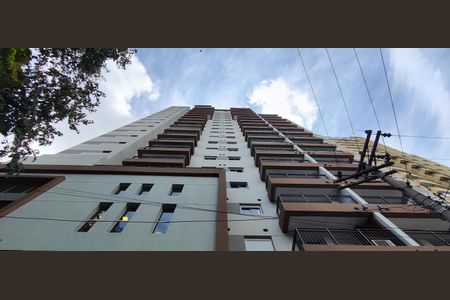 Apartamento à venda com 40m², 2 quartos e sem vaga Apartamento à venda com 40m², 2 quartos e sem vagaFachada