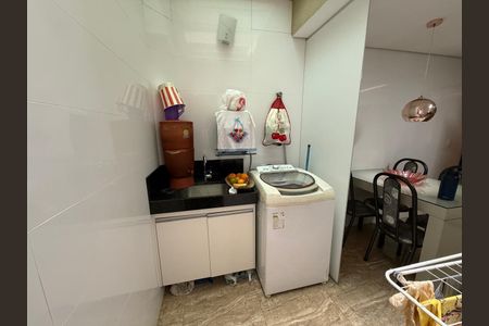Casa de Condomínio à venda com 2 quartos, 55m² em Jardim Leblon, Belo Horizonte