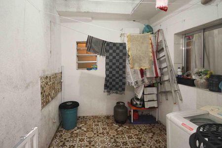 Casa à venda com 59m², 5 quartos e 1 vaga Casa à venda com 59m², 5 quartos e 1 vagaÁrea de Serviço