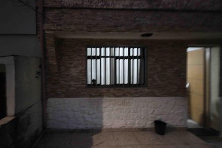 Casa à venda com 59m², 5 quartos e 1 vaga Casa à venda com 59m², 5 quartos e 1 vagaVaranda