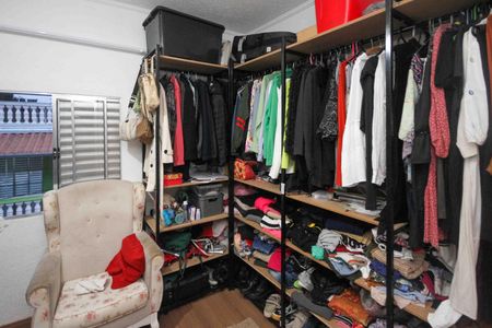 Casa à venda com 59m², 5 quartos e 1 vaga Casa à venda com 59m², 5 quartos e 1 vagaQuarto