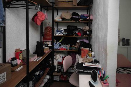 Casa à venda com 59m², 5 quartos e 1 vaga Casa à venda com 59m², 5 quartos e 1 vagaQuarto 04