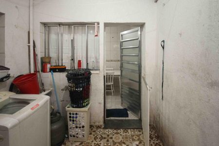 Casa à venda com 59m², 5 quartos e 1 vaga Casa à venda com 59m², 5 quartos e 1 vagaÁrea de Serviço