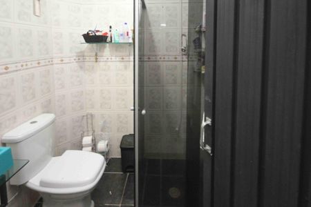 Casa à venda com 59m², 5 quartos e 1 vaga Casa à venda com 59m², 5 quartos e 1 vagaBanheiro Social