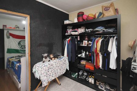 Casa à venda com 59m², 5 quartos e 1 vaga Casa à venda com 59m², 5 quartos e 1 vagaQuarto 02