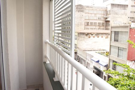 Varanda de kitnet/studio para alugar com 1 quarto, 21m² em Campos Elíseos, São Paulo