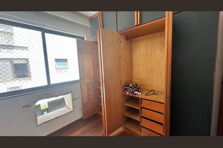 Apartamento para alugar com 120m², 4 quartos e 3 vagas Apartamento para alugar com 120m², 4 quartos e 3 vagasQuarto 2