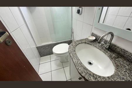 Apartamento para alugar com 120m², 4 quartos e 3 vagas Apartamento para alugar com 120m², 4 quartos e 3 vagasBanheiro da Suíte