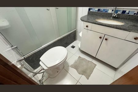 Apartamento para alugar com 120m², 4 quartos e 3 vagas Apartamento para alugar com 120m², 4 quartos e 3 vagasBanheiro Social