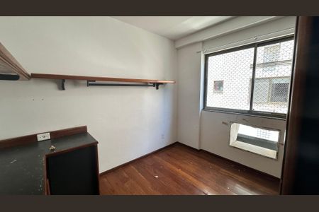 Apartamento para alugar com 120m², 4 quartos e 3 vagas Apartamento para alugar com 120m², 4 quartos e 3 vagasQuarto 2