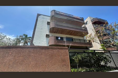 Apartamento para alugar com 120m², 4 quartos e 3 vagas Apartamento para alugar com 120m², 4 quartos e 3 vagasPlaquinha