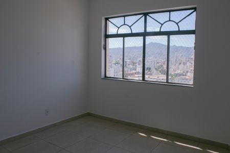 Sala de apartamento para alugar com 2 quartos, 69m² em Floresta, Belo Horizonte