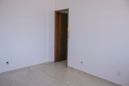 Sala de apartamento para alugar com 2 quartos, 69m² em Floresta, Belo Horizonte