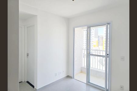 Sala  de apartamento para alugar com 2 quartos, 44m² em Picanço, Guarulhos