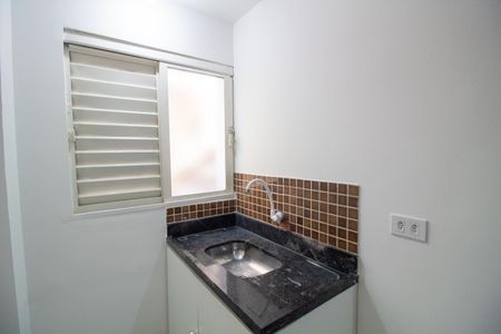 Cozinha de apartamento para alugar com 1 quarto, 27m² em Jardim Bonfiglioli, São Paulo