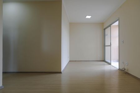 Sala de apartamento para alugar com 3 quartos, 64m² em Botujuru, Mogi das Cruzes