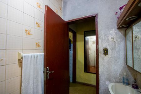 Banheiro de casa à venda com 2 quartos, 205m² em Vila Assunção, Santo André