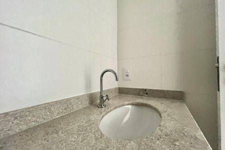 Banheiro de kitnet/studio à venda com 1 quarto, 24m² em Vila Santa Catarina, São Paulo
