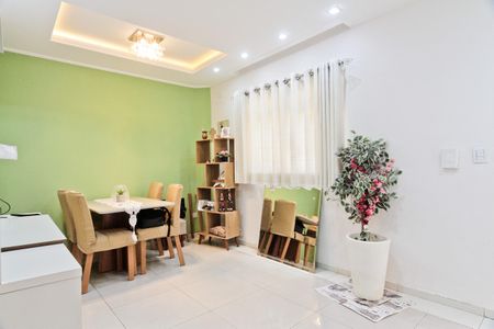 Casa de condomínio para alugar com 100m², 2 quartos e 1 vaga Casa de condomínio para alugar com 100m², 2 quartos e 1 vagaSala