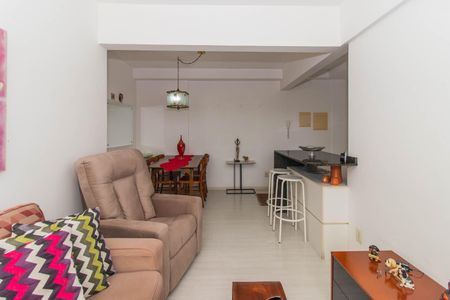 Sala de apartamento à venda com 2 quartos, 56m² em Azenha, Porto Alegre
