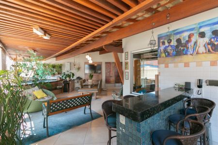 Apartamento à venda com 184m², 3 quartos e 1 vaga