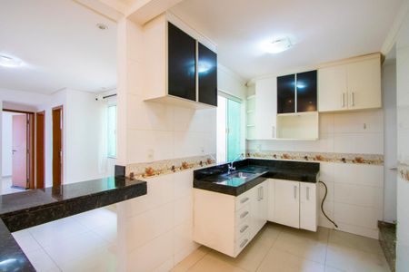Apartamento para alugar com 106m², 2 quartos e 2 vagas Apartamento para alugar com 106m², 2 quartos e 2 vagasCozinha