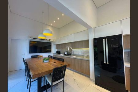 Casa à venda com 210m², 3 quartos e 4 vagas