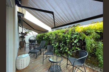 Casa à venda com 210m², 3 quartos e 4 vagas