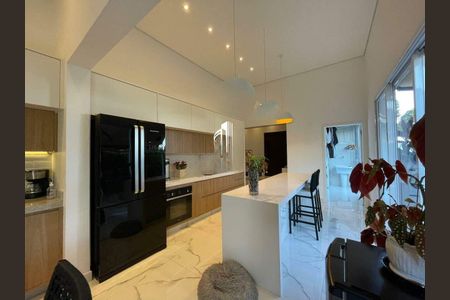 Casa à venda com 210m², 3 quartos e 4 vagas