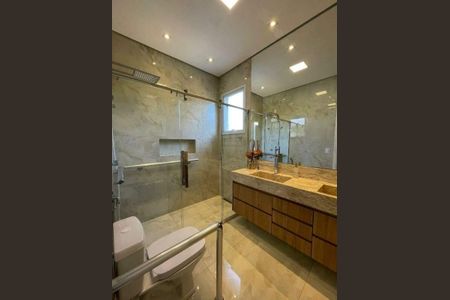 Casa à venda com 210m², 3 quartos e 4 vagas