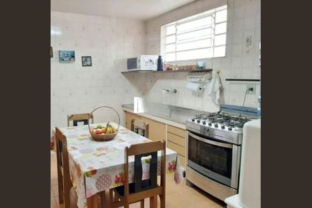 Casa à venda com 3 quartos, 150m² em Vila Gomes, São Paulo