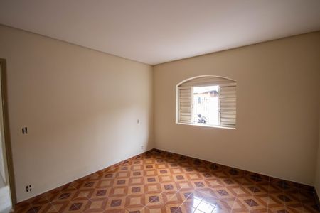 Quarto 1 de casa para alugar com 2 quartos, 75m² em Vila Mazzei, São Paulo