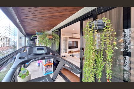 Apartamento à venda com 170m², 4 quartos e 3 vagas Apartamento à venda com 170m², 4 quartos e 3 vagasVaranda