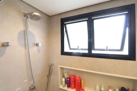 Apartamento à venda com 170m², 4 quartos e 3 vagasBanheiro da Suíte 2