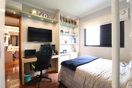 Apartamento à venda com 170m², 4 quartos e 3 vagasQuarto 1