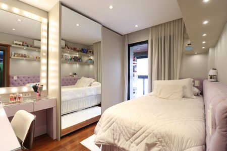 Apartamento à venda com 170m², 4 quartos e 3 vagasQuarto 2